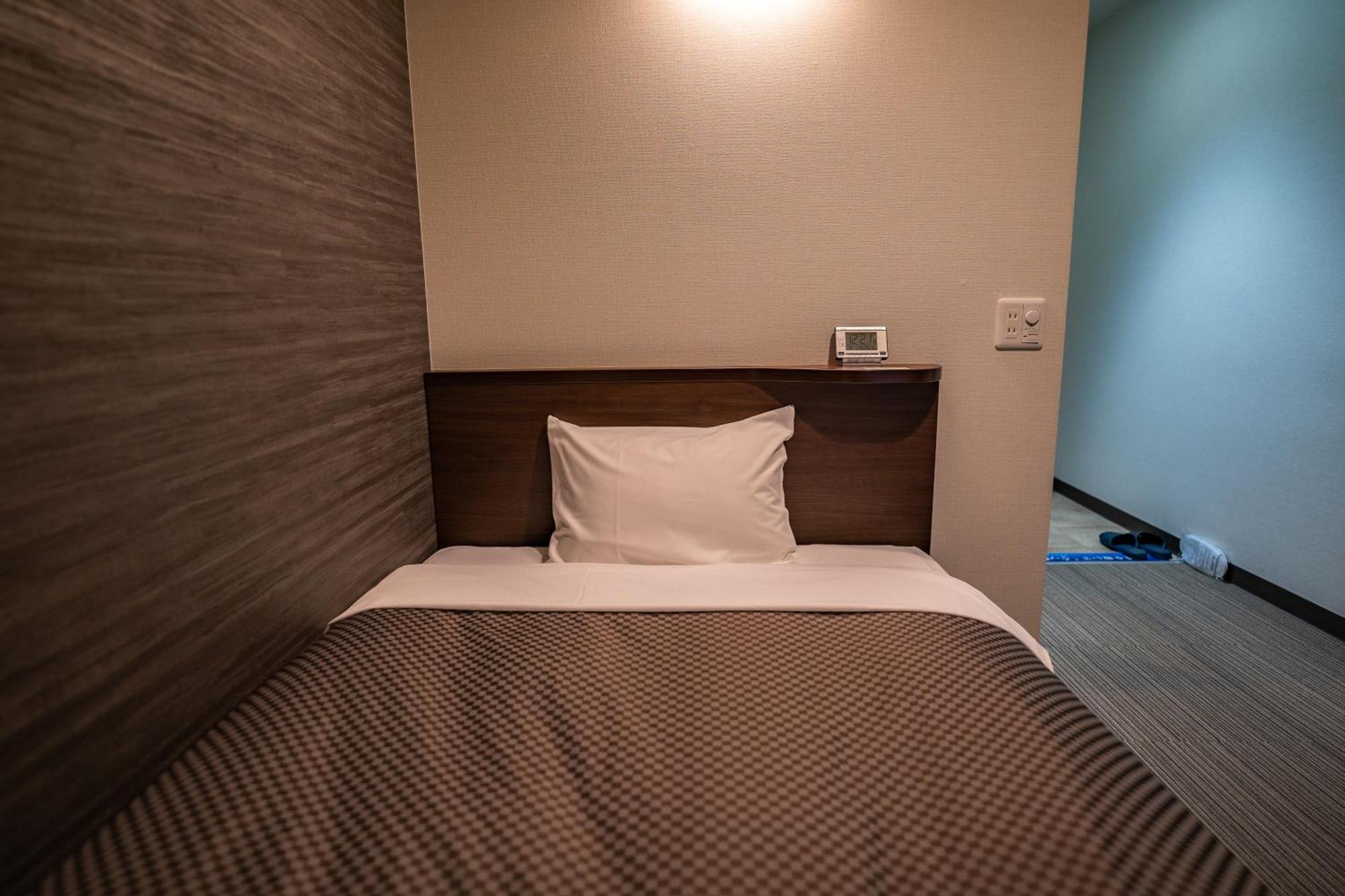 Isahaya Daiichi Hotel Экстерьер фото
